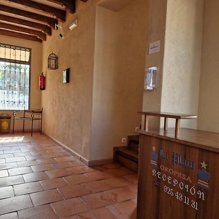 Hostal La Plata Oropesa Eksteriør bilde