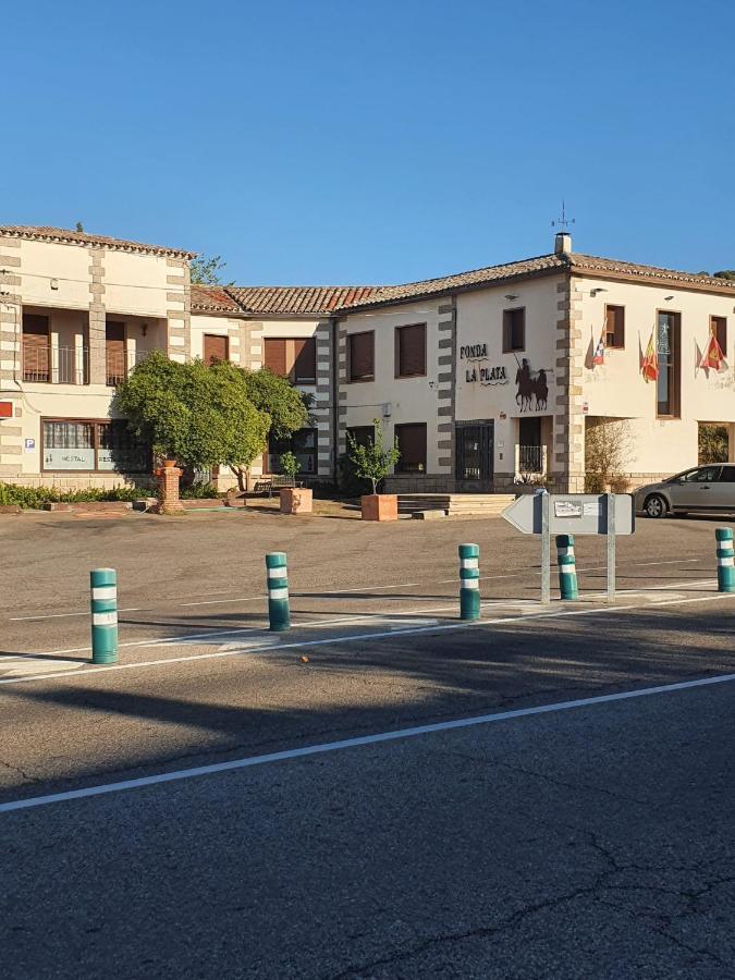Hostal La Plata Oropesa Eksteriør bilde