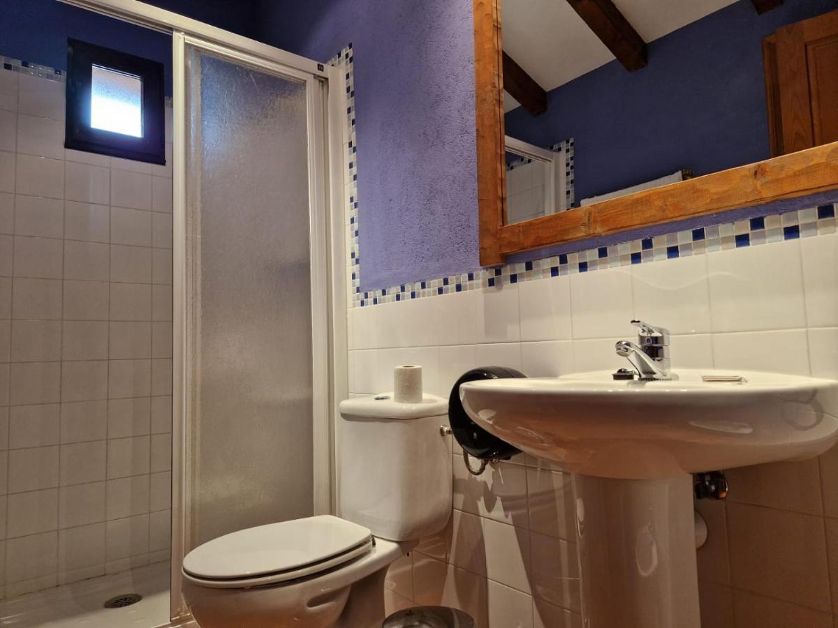 Hostal La Plata Oropesa Eksteriør bilde