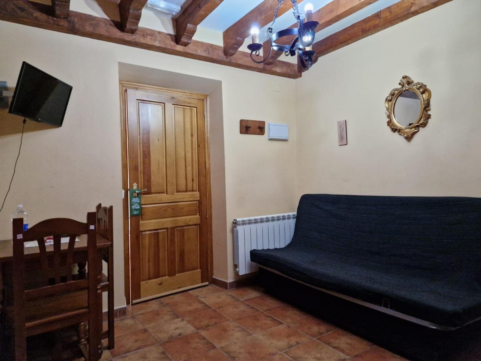 Hostal La Plata Oropesa Eksteriør bilde